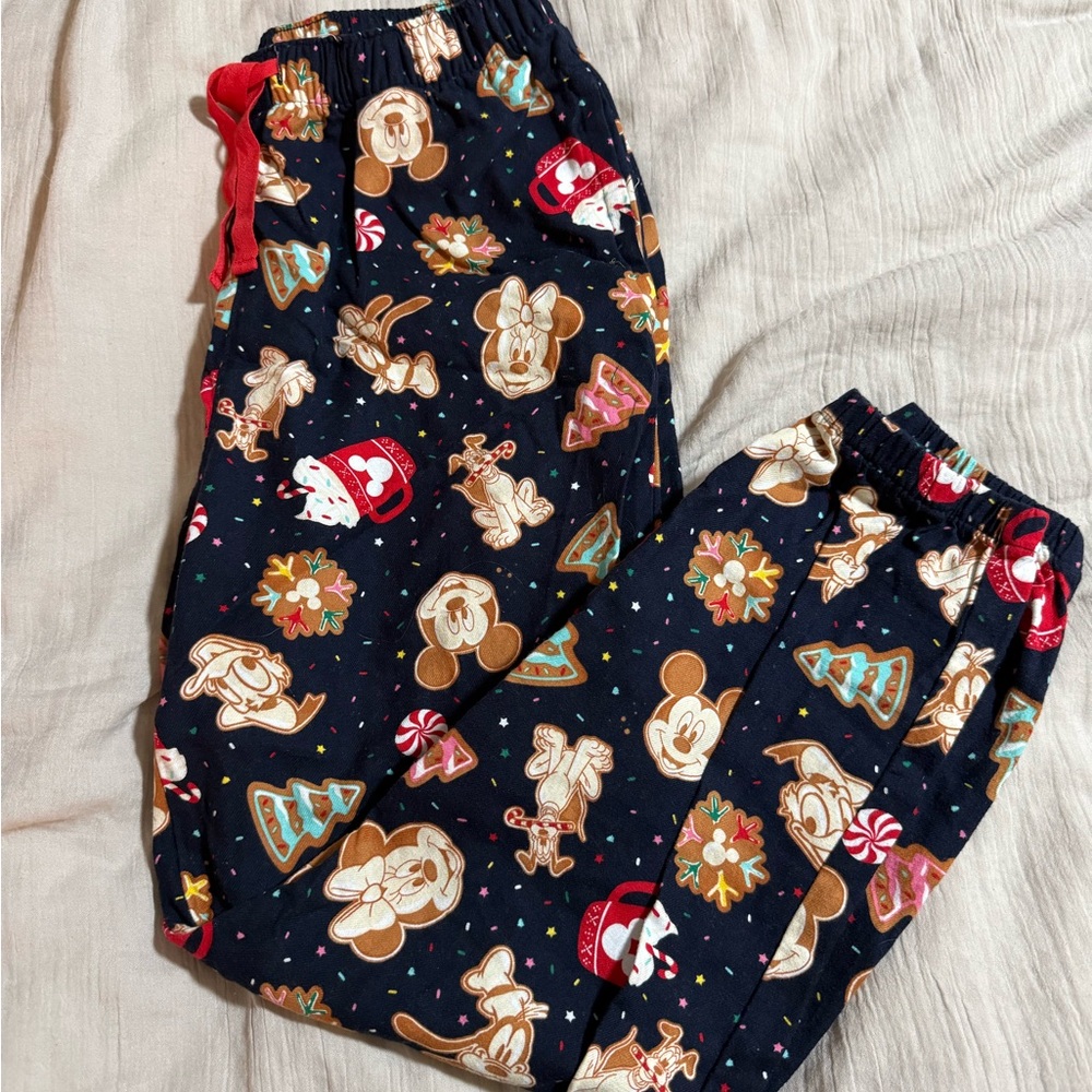 Women’s disney Christmas gingerbread flannel jogger pajama pants